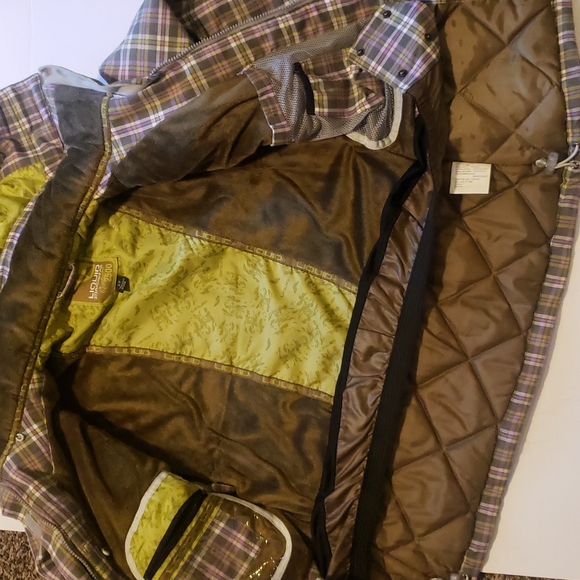 Liquid Boardwear 2500 snowboard jacket, removable hood - Picture 14 of 17